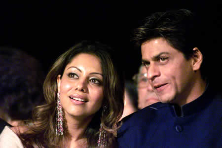 Shahrukh and his wife - SRK's cool family