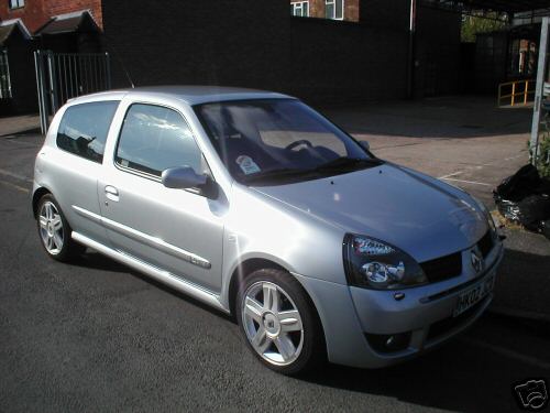 Thierry Henry's old Renault Clio - Between 2002 and 2004 Va Va Voom (Thierry Henry) drove an Renault Clio . Here's the picture .