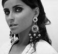 nelly furtado - nice earings but she gorgeous