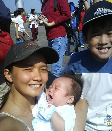 my sons - taken during our trip to clarfield pampanga - hot-air balloon show
