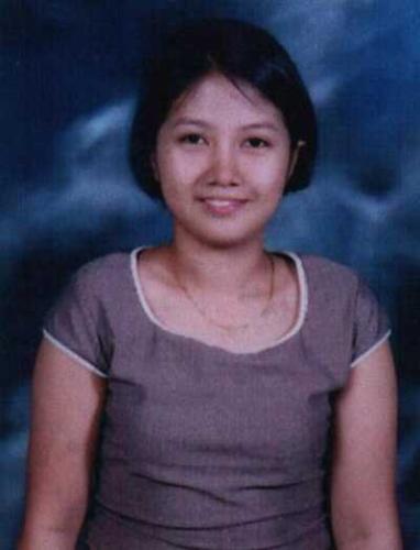 Cheche - This is a picture of me when I was 17 years old. Taken at Lights Studio, Ali Mall, Cubao, Quezon City, Philippines.
