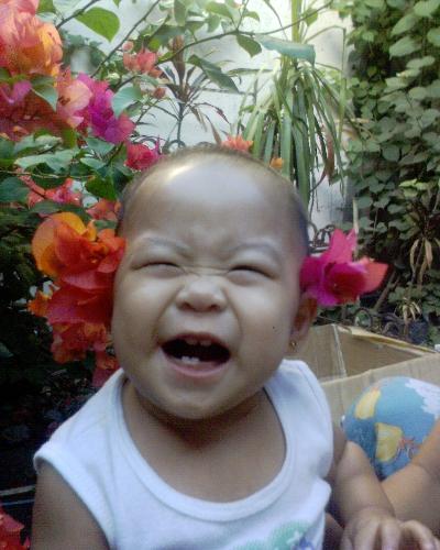 flower girl2, bungisngis - loves to smile and perform beautiful eyes...hehehe