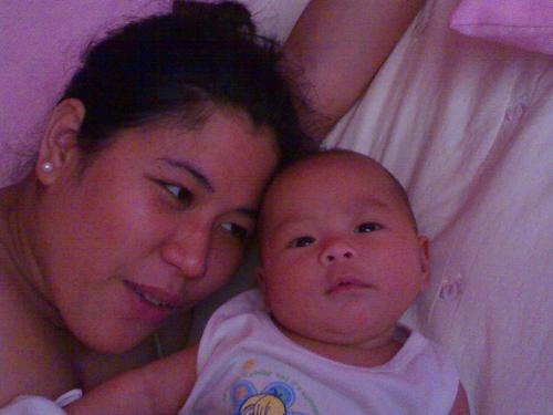 mama & the bb - This was taken in liloan when frances is still 6 months old.