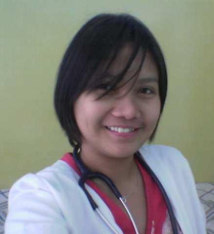 Che MD - A picture of me in my clinic two years ago.