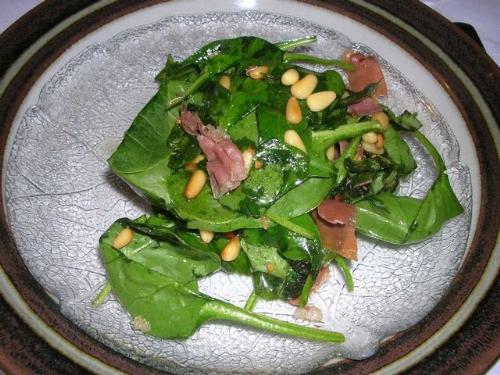 spinach - Spinach salad - looks yummy:)
