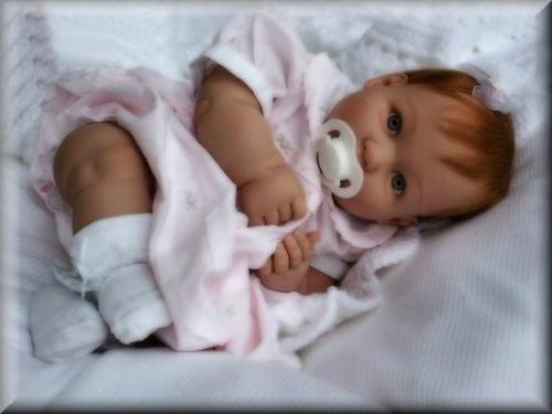 The lovely angels - this is a nice picture. when you see those angels we also feel that we need to be like them