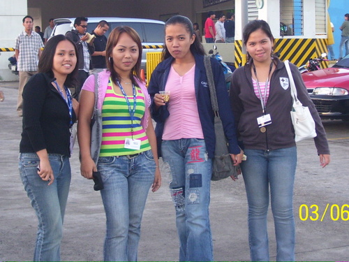 Gurlzzz - Mah gorgeous girl fwends at work..after a long night we still had the energy to pose and pose..hahahaa