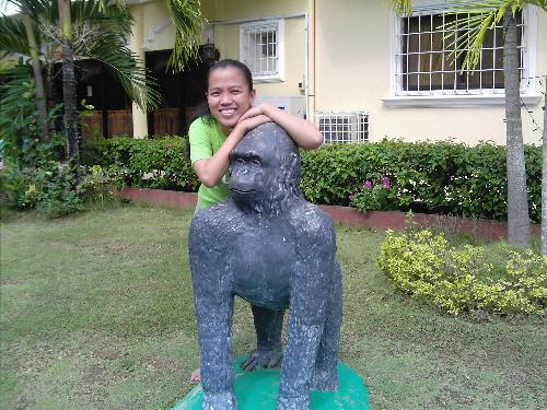 Tubod.. - During the team x-mas party, posing with 'monkey' statue nyahahah...surely am prettier than the 'monkey' hahaha