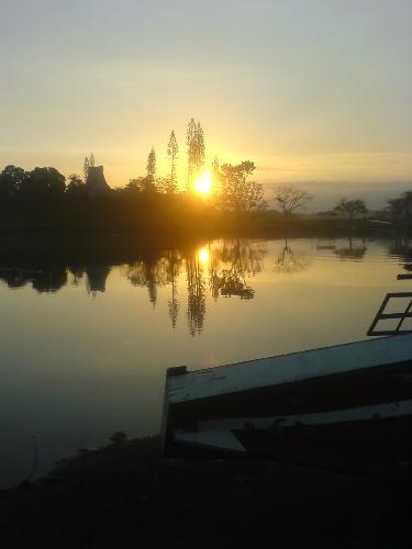 Morning Beauty - this shot was also taken at caliraya, laguna good morning breeze that came along with this shot.