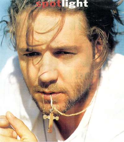 russell crowe - an awesome actor n hot too