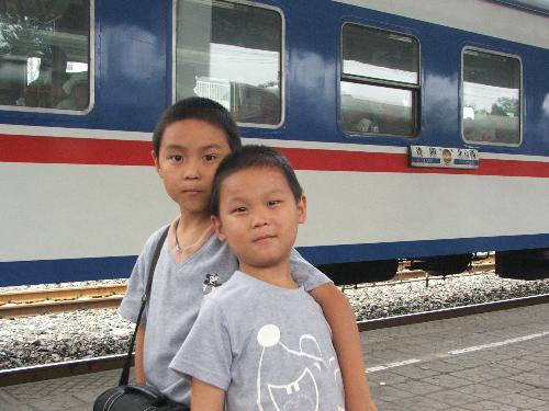 station - taken by 8,2006,in baoding, hebei  i and my children went to my brother's home, 'baoding'