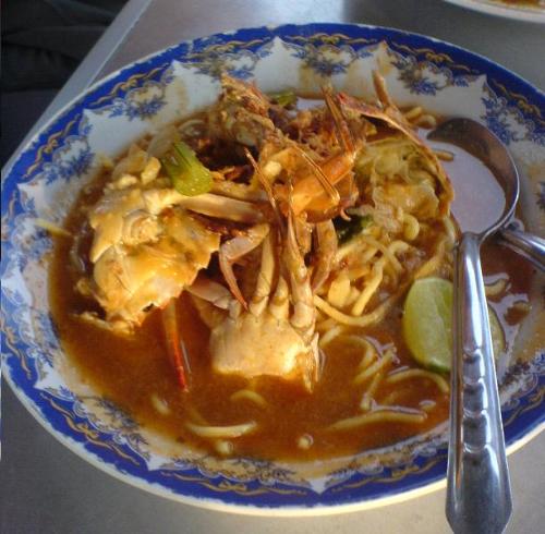 Mee Ketam (crab noodles) - One of delicious foods at Kuala Juru, Penang Malaysia. About 20 minutes from JURU toll gate and must driving to go there.  Go and try it.