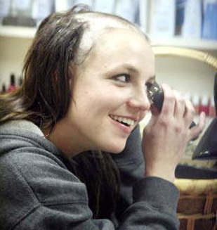 britney spears shaving hair bald - Britney Spears shaves her own hair bald!