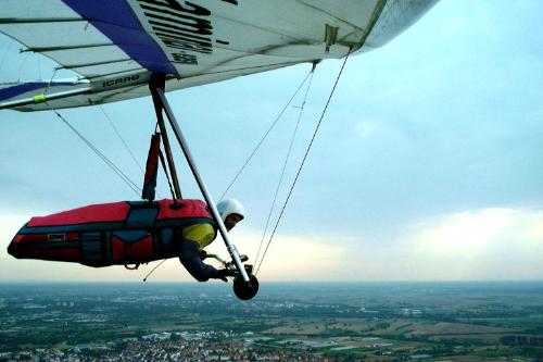 Hang gliding - Extreme sports
