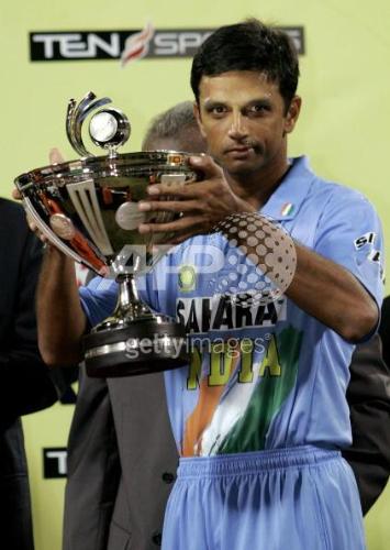 dravid holding cup - indian promotion pic