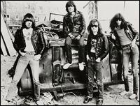 the ramones - Picture of the ramones, this ancient rock and roll band that took over the world!