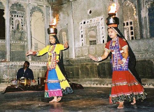 dancing dolls - Regional Dance of India.