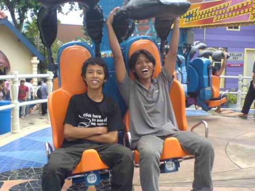 Friendship Never Die - This pic is taken when we have vacation on Fantasi World Jakarta.