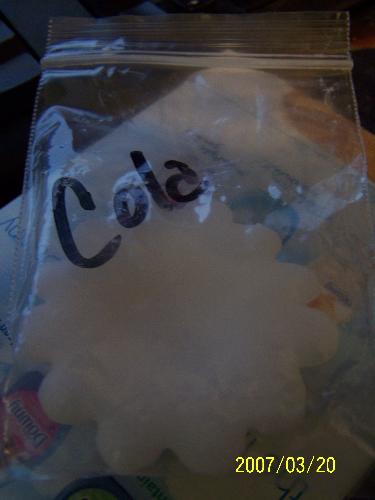 cola candle - This is a sample that a friend sent me. If ya want to know where you can get one at.. just ask. Add me as a friend, and send me a message. She sells them but I won't add the link.
