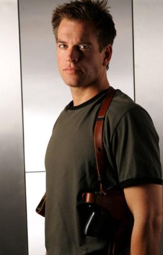 Tony Dinozzo - ^__^