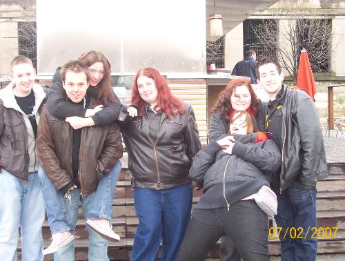 Arrival in Paris Centre! - Al, Andy, Me, Steff, Sam, Charly & Phil in Paris! ^^