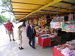 japan - souvenirs shops