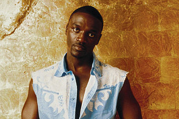 Ak0N - THIS IS AKON AT THE MOMENT YO! akon
