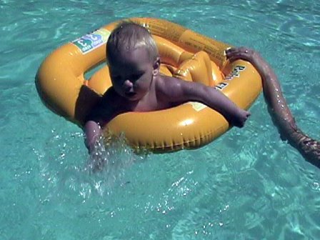Learning to swim - The kids swimming