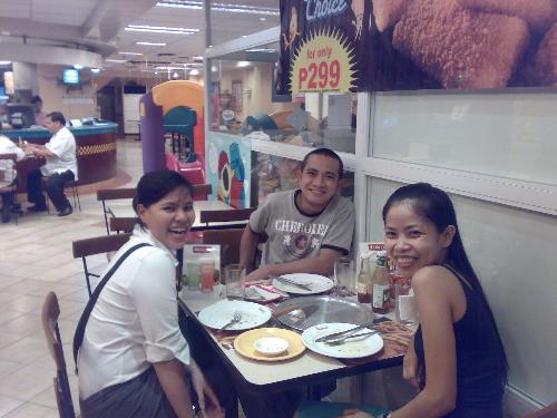 picture with my friends - taken last night in a pizza shop with my friends.