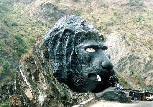 Baguio City - One of Baguio's famous landmarks.. The Lion along Kennon Road..