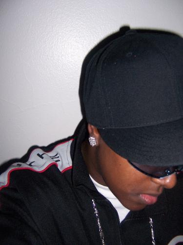Keyon - Me snapping shots of myself
