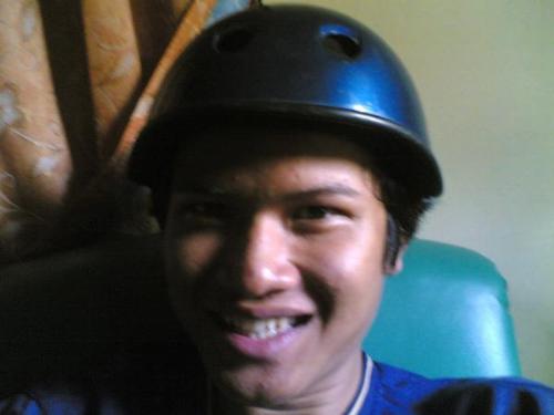 He..3x - full smile