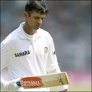 rahul dravid - rahuldravid with his britania company sponsored bat.