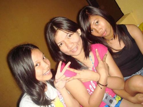 dhay, I and frexie - my cousin and my friend...