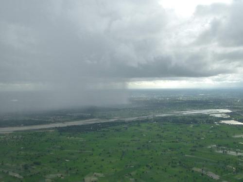 Rainy day - I found this photo while browsing through the internet. The beauty of this scene mesmerises me. Isn't it absolutely amazing. Nature, when beautifully captured can move the human imagination to unforeseen limits.Enjoy.
