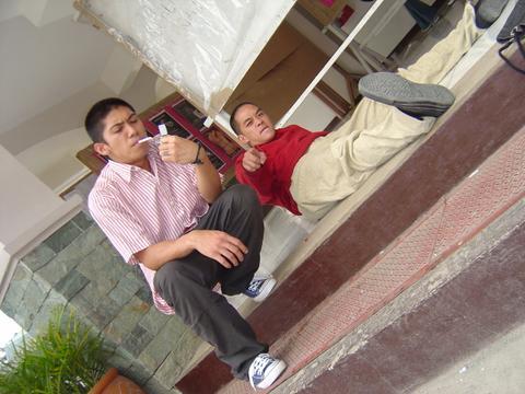 Chillin @ UPBaguio - My overstaying stude days @ the State U Baguio campus. Thats Benjo of Blazing Bulalakaws. Yes agree chucks count for attitude! ^_^ Taken by Aliah Deocares