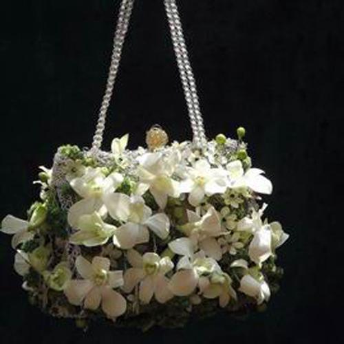 wedding flowers - white wedding flowers