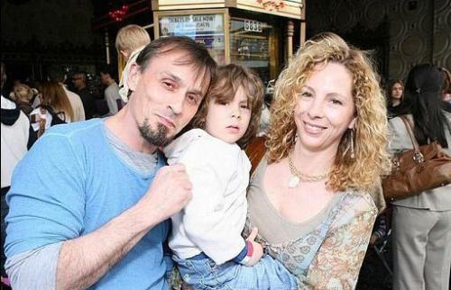 T-bag's family - realy shock me!