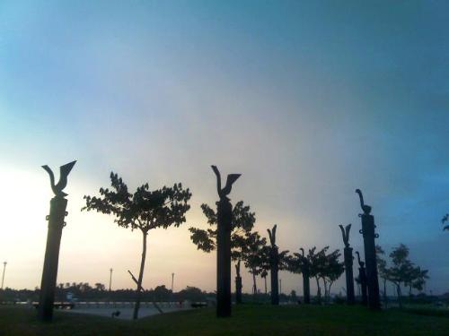 Sibu sunset - Sibu at sunset. Taken at waterfront after a brief rain shower. It was supposed to focus on the different coloration of the sky.
