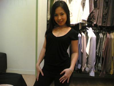 me ayt kinda weird - heya im maricel wearing black dress to think im witch and too weird but simple, give me discusion and i will link it c yah there...