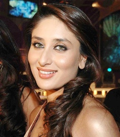 smile - smile and look beautiful as ever . Kareena says all with a smile