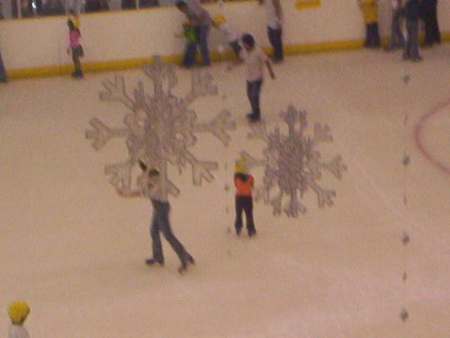 Mall of Asia - skating rink - we just love to skate :)