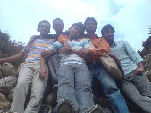 me with friends - I am enjoyning with my frineds here.