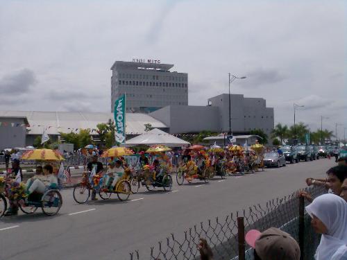 The F1 Team lead by the Tricycle (beca) - BMW Sauber F1 Team in Melaka MITC