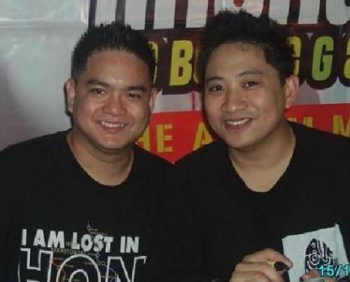 me with toybits - This is my prized photo with my number one favorite comedian, Micheal V.! This was taken during his mall tour in SM Clark last December 17, 2006. Ironically, it was his birthday din and we were able to chat a little and he was very down to earth and kalog in..very accommodating..all of my friends and workmates tell me that we look alike and they though this photo was fake...as in duh?!?!?