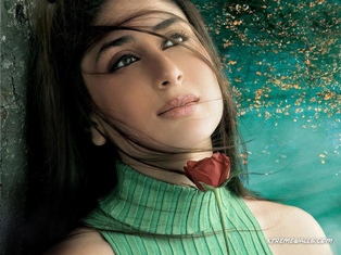 green - This is a still from the movie Kyun Ki with salman khan . She played a doctor in that movie of hers .