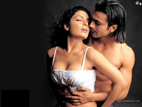 nazar bollywood film ...... - steamy scene .........
