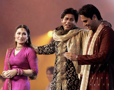 desi style ............. - stars rocking with bollywood ka badshah