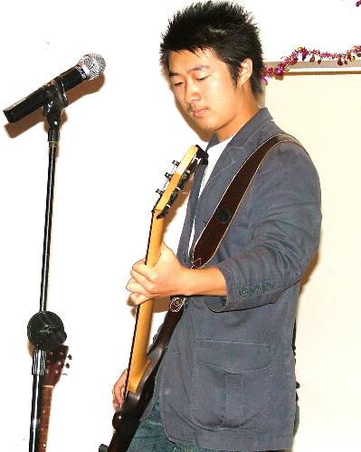 With my bass in platform - That is my last performance in University. it has half and one year past. But that scene also comes at any time....