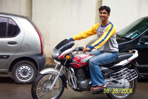 me on mah bike - 
 there i go on mah baby CBZ*...stylish by looks....and elegant in appearance